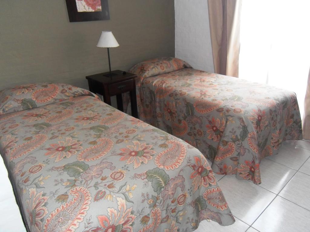 Hotel Jardines de Dayman Termas del Dayman Ruang foto